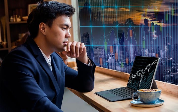 HOW TO THRIVE IN UNCERTAIN MARKETS