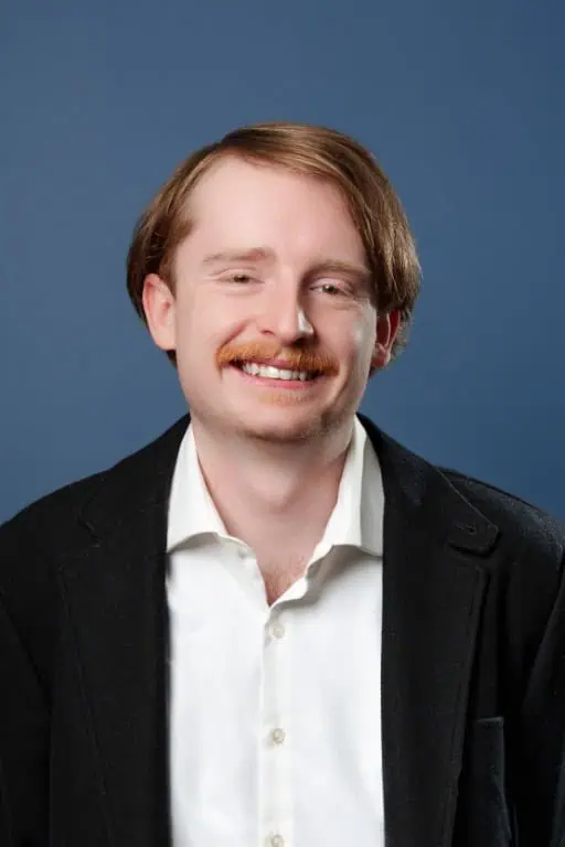 Leading Advice - Headshot - Web-01